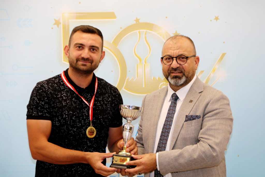 Kütahya OSB Voleybol Turnuvası'nda Ödüller Sahiplerini Buldu